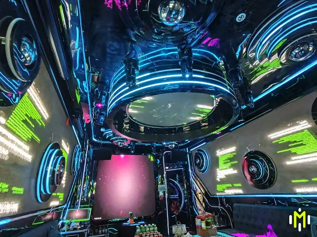BOSS VILLA VIP10 多屏娛樂區實景