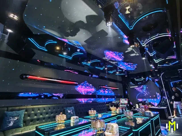 BOSS VILLA VIP11 定制燈光與影音設備