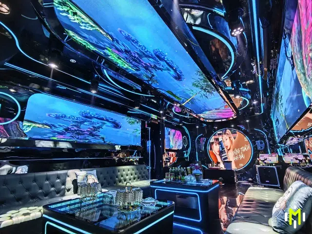 BOSS VILLA VIP86 影音設備與座席空間