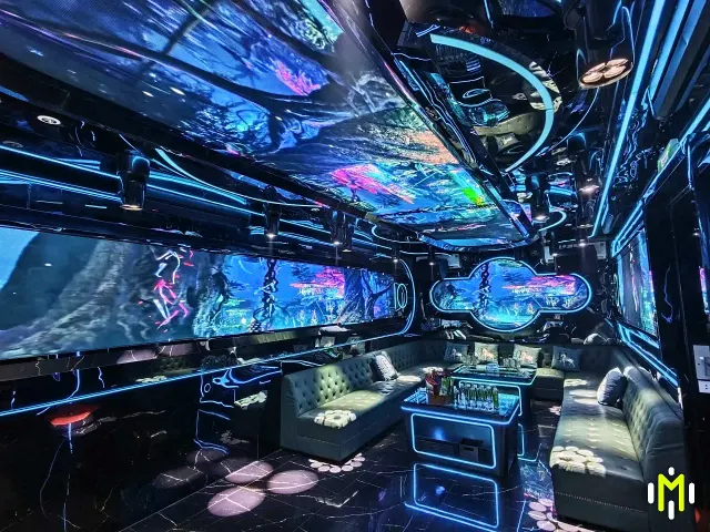 BOSS VILLA VIP86 沙發與層次燈光