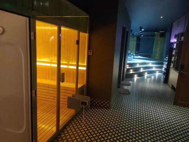 泳池派對卡拉 OK房型實景第3張