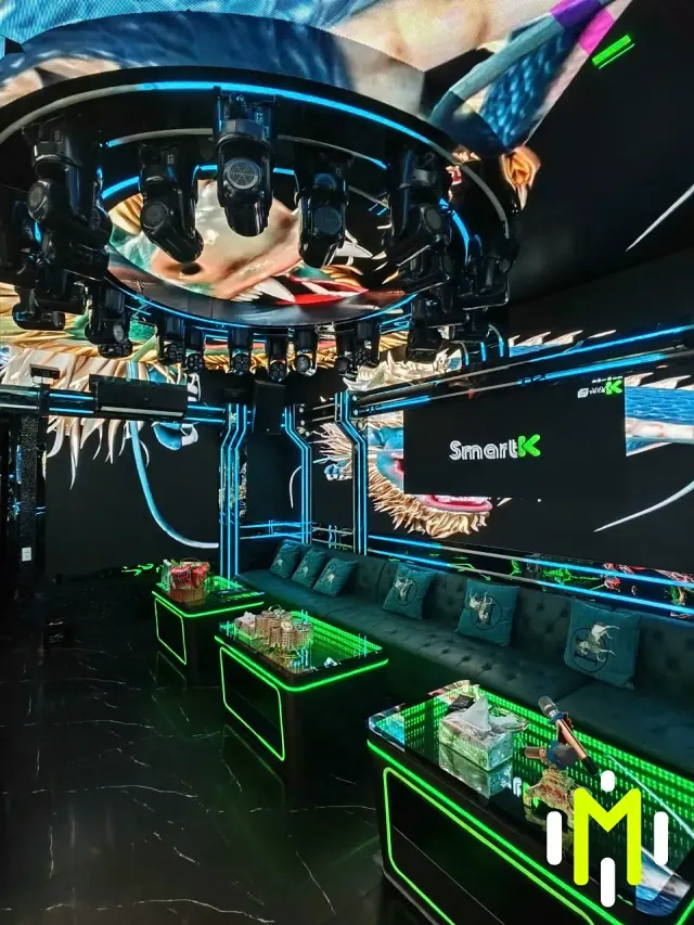 MATRIX VIP 1 龍紋光效與沙發座席實景