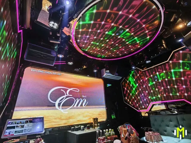 MONACO VIP 6 多畫面模式與統一燈光實景